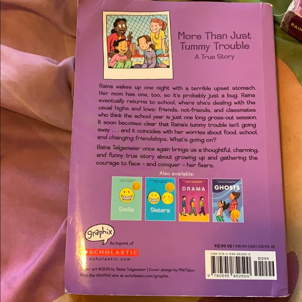 Books - Picture 2 of 9
